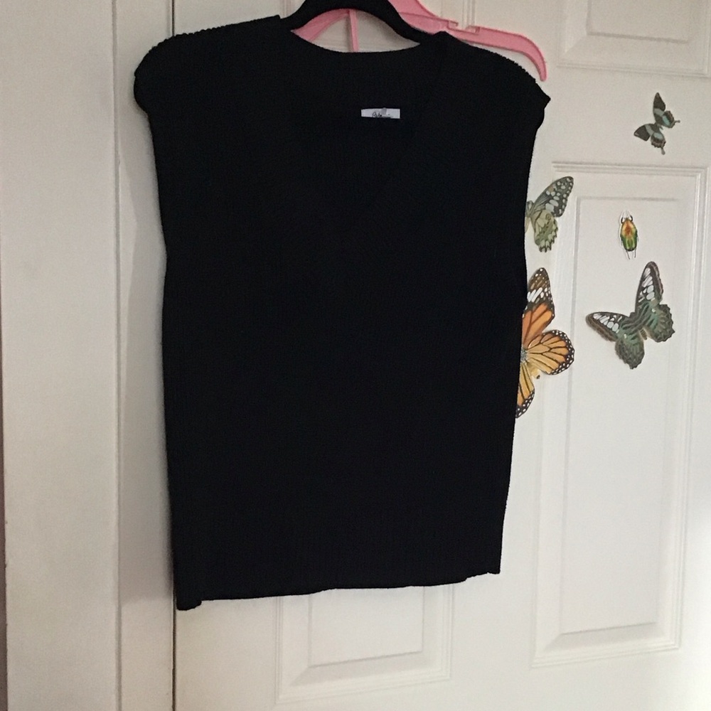 Reitmans Black Knit Sleeveless Top